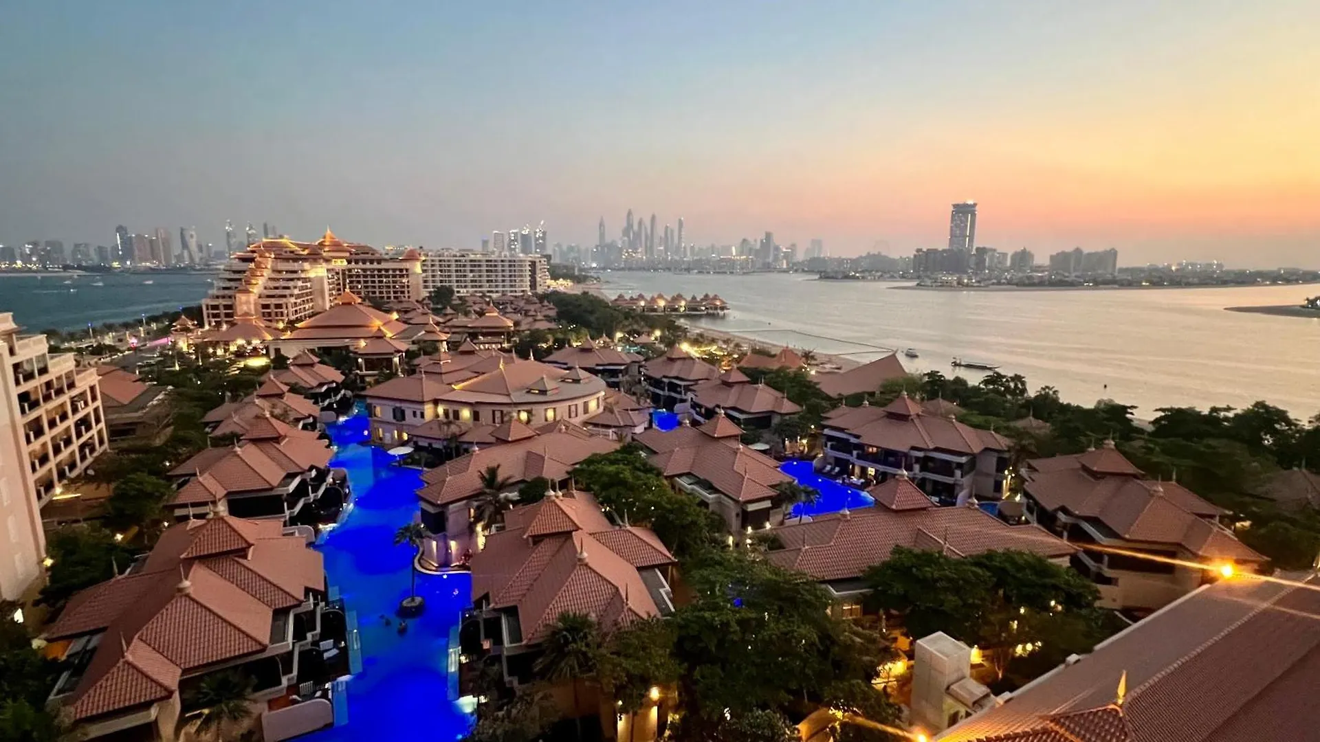 Palm Jumeirah, Studio, Fantastischer Meer-, Beach- Und Skyline Blick, Strand Dubai United Arab Emirates